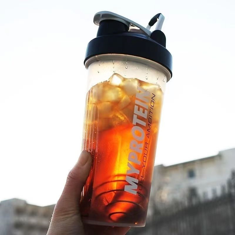 Nutrition And Fitness - 高品質プロテインシェーカーウォーターボトルホエイプロテインシェーカージム耐久性のある卒業シェーカースポーツシェイクカップスポーツウォーターボトル